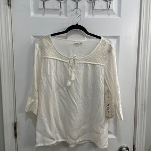 NWT Roxy Cream Peasant Top With Embroidered Pattern, Size M